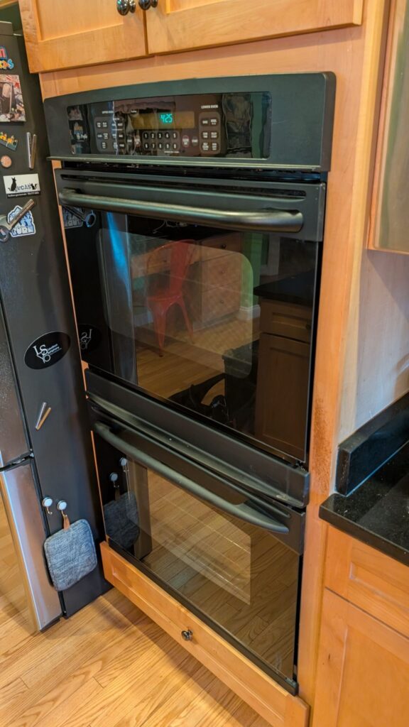 Oven Cleaning Tips — that's how clean oven look like